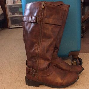 MAKE ME AN OFFER! Women’s Wide-Calf Boots